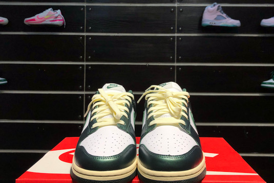 2022 Latest Nike Dunk Low Vintage Green DQ8580-100 For Sale-2